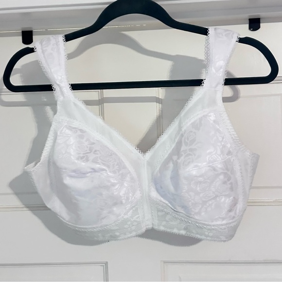 Playtex Floral Print 38C White Bra Wireless Back Closure Style 4693 - Picture 8 of 10